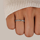 Infinity 18K Srebrny Pierścionek Twist