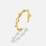 Pierścionek Wavey Pearl z 18K złota